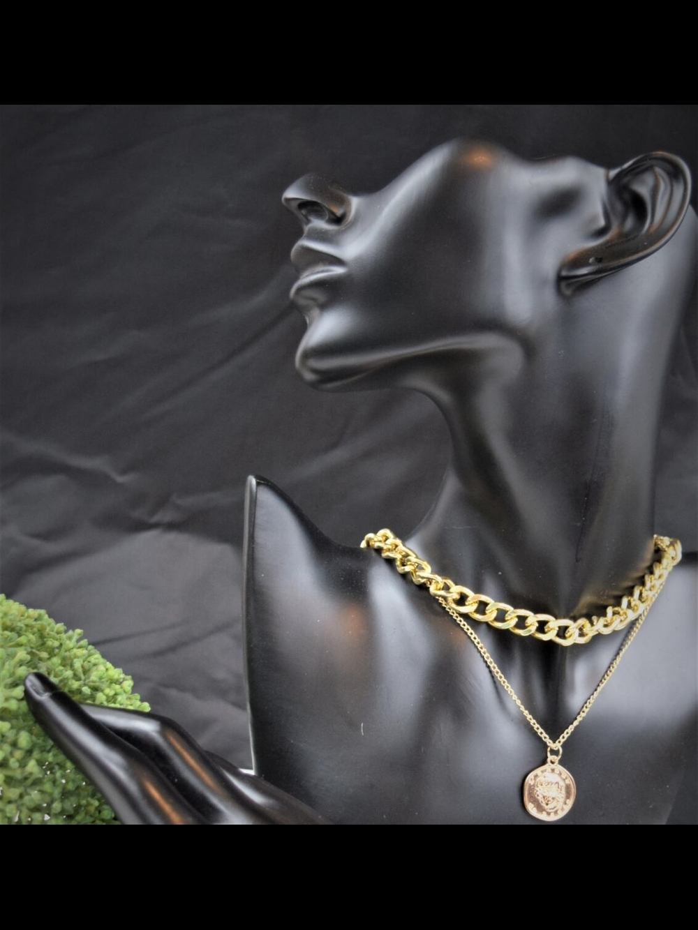 Gold Layered Coin Pendant Choker Necklace - Picture 3 of 8